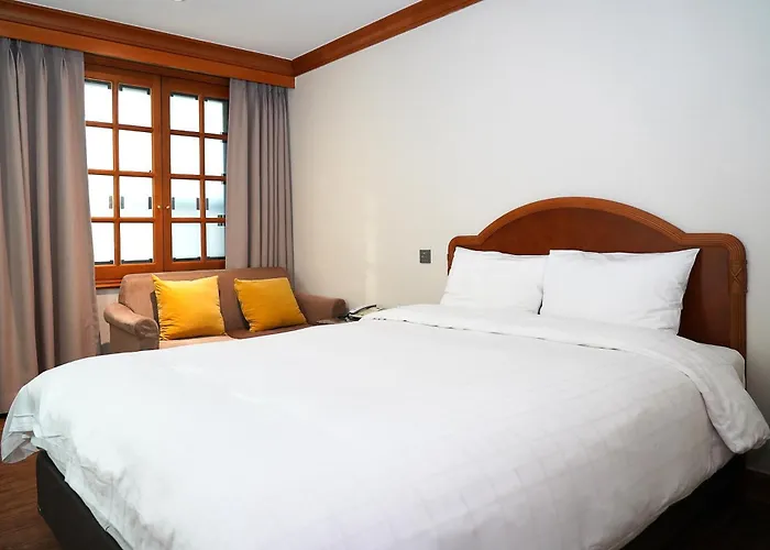 Karak Tourist Hotel 3*