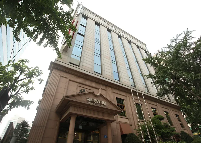 Karak Tourist Hotel 3*