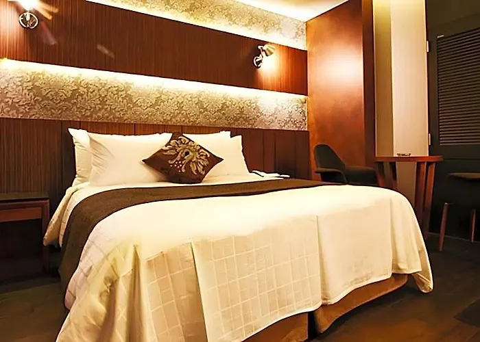 Karak Tourist Hotel